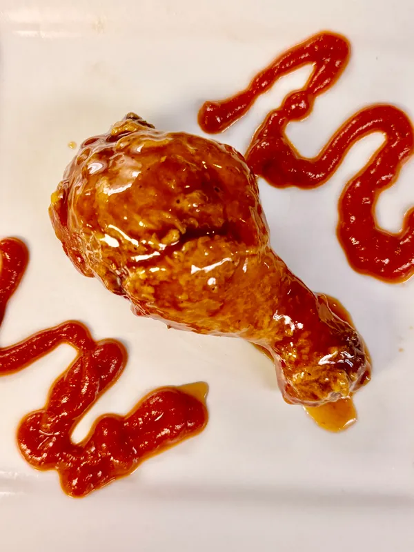 3 pcs CHICKEN LEG DRUMSTICKS with Rice & Beverage