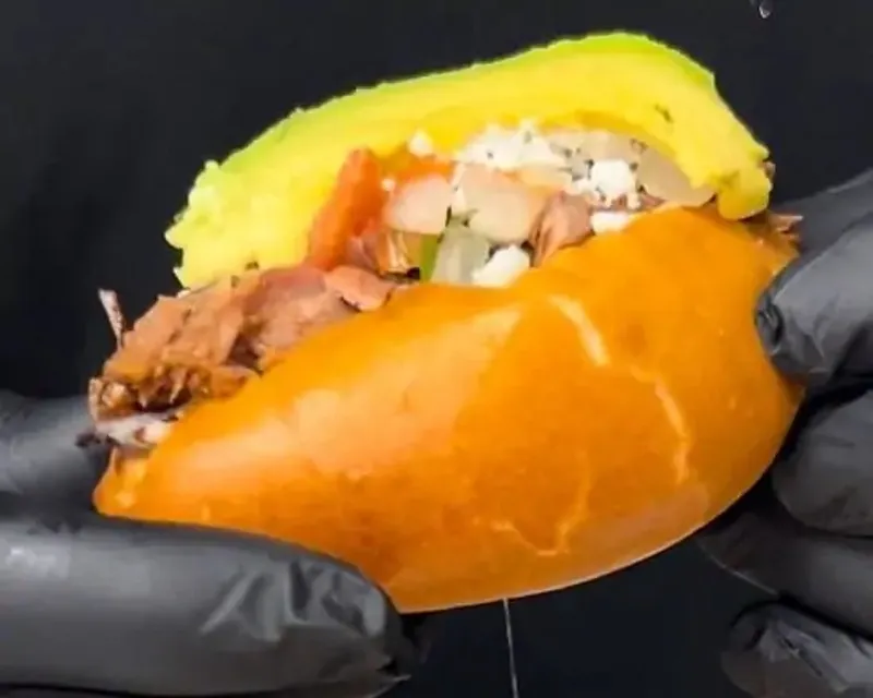 (4) Lonches