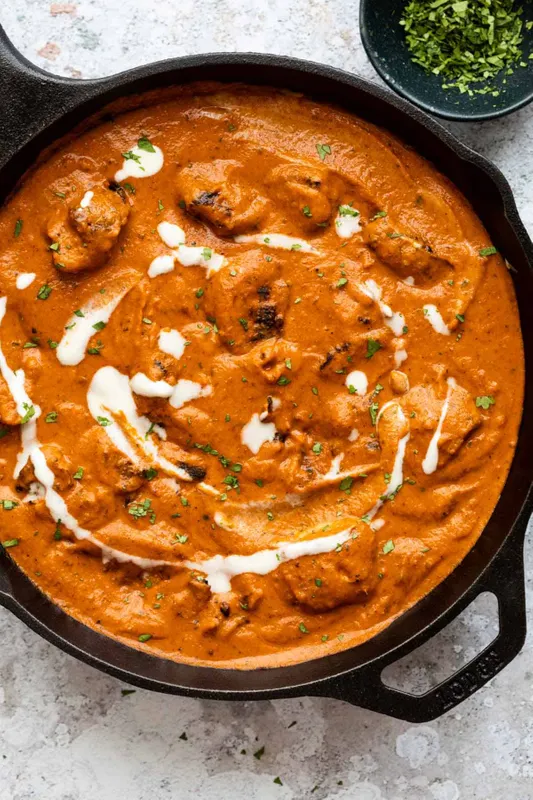 Butter Masala (Paneer / Chicken)