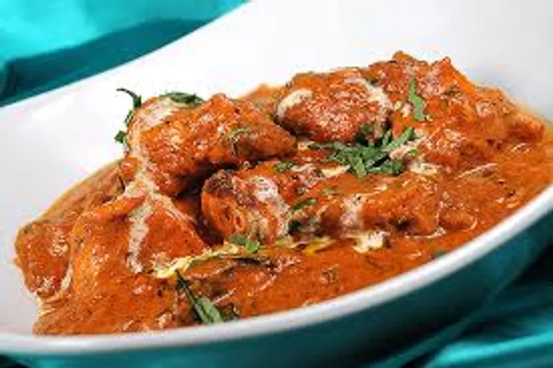 Lababdar (Paneer / Chicken)
