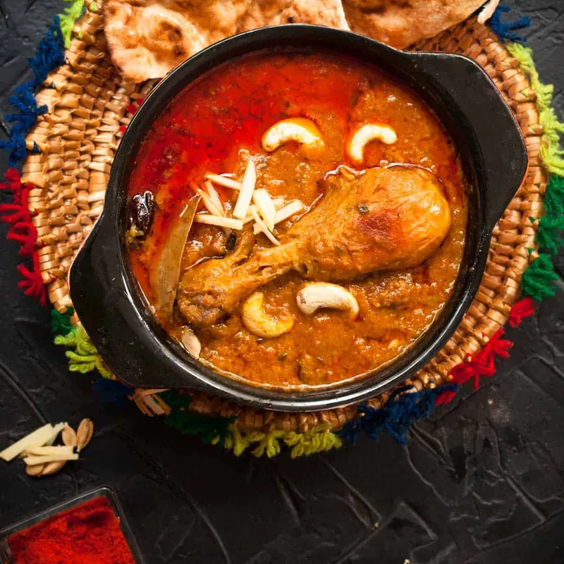 Korma (Navratan / Mushroom / Chicken)