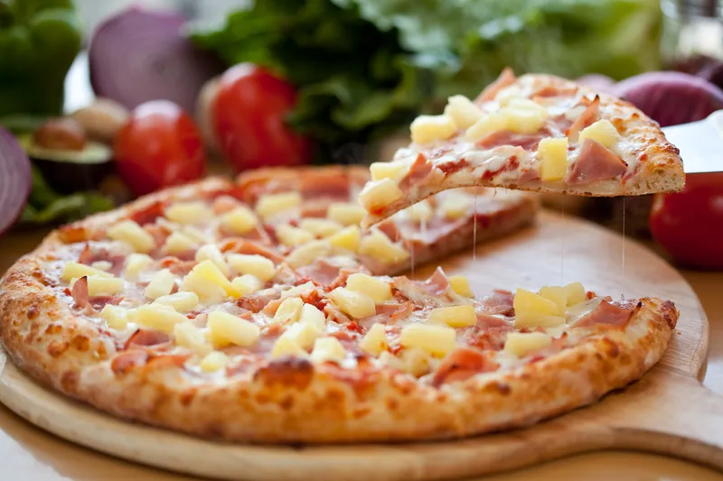 Large Hawaiian Pizza