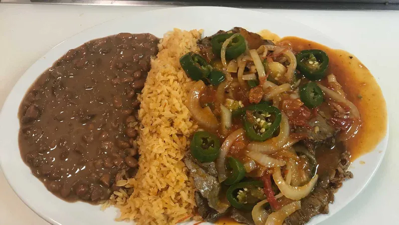 Bistec A La Mexicana.