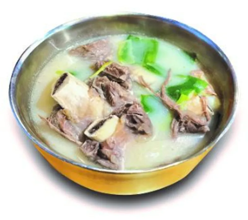 Beef Short Rib SulLungTang With Glass Noodle