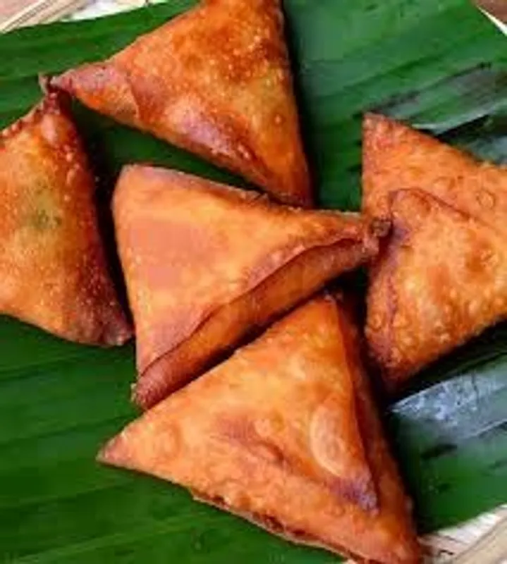 Onion Samosa-3 Piece