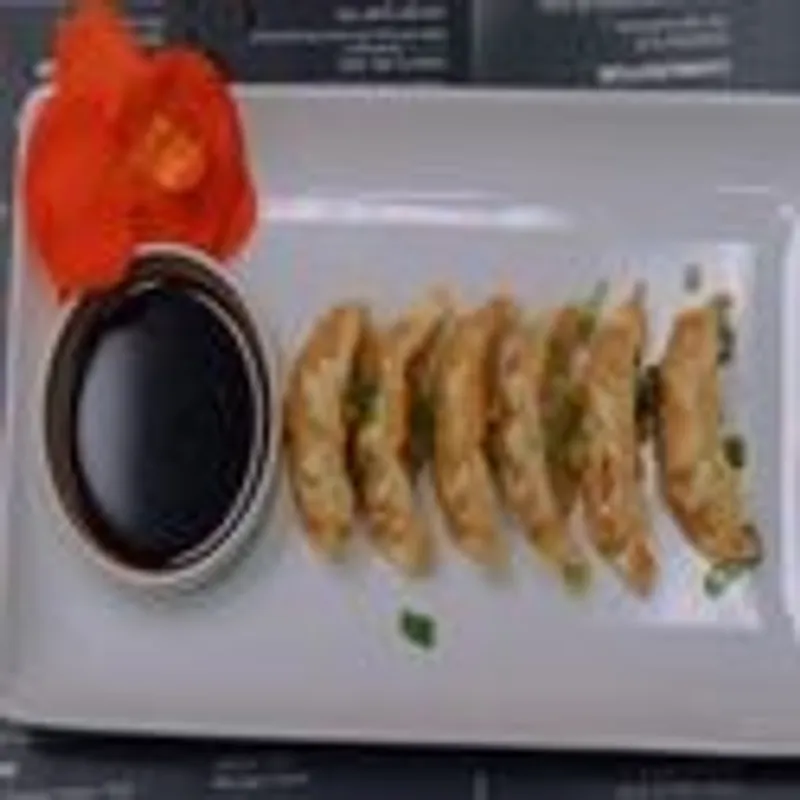 6. Gyoza (6)