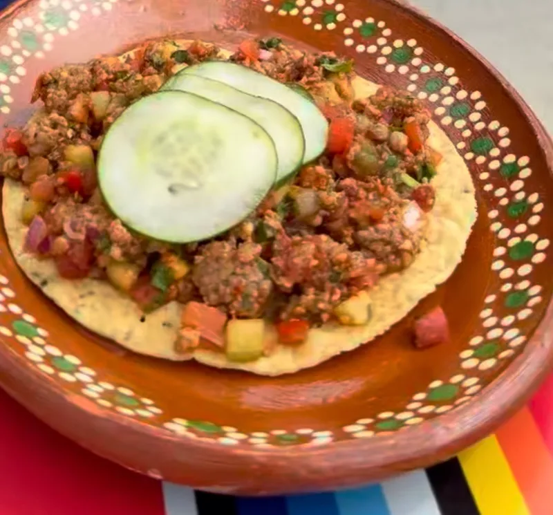 Tostada de Carne Endiablada