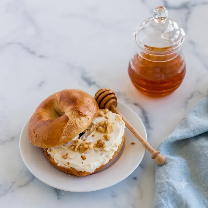 Bagel With Honey Walnut