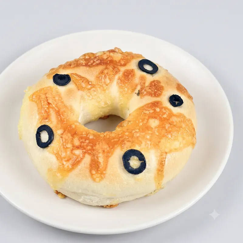 Bagel With Olive