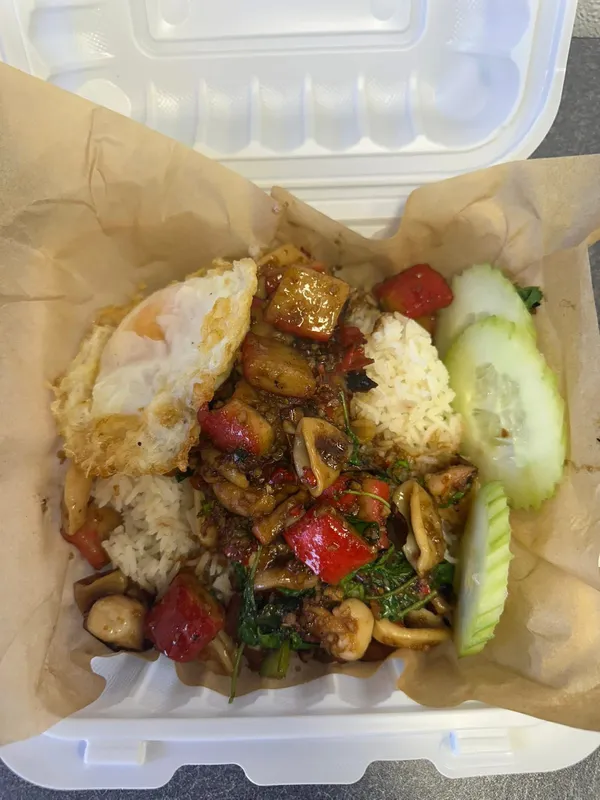 Pak Kra Pao Sea Food