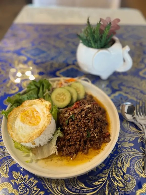 Tradition Thai Style Pad Ga Prow