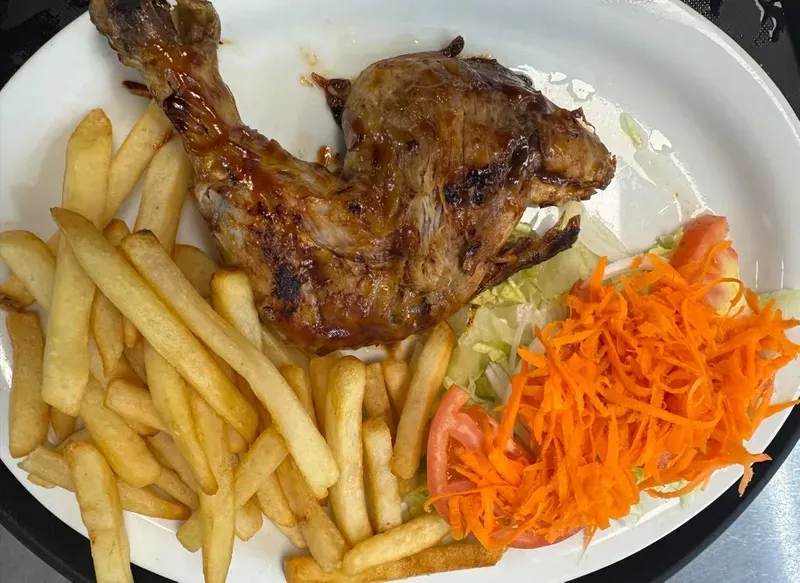 Chicken Leg Quarter (Barbecue, Grilled, Fried, Or Creole Style) / Quarto De Pollo (BBQ, A La Parrilla, Frito O Al Estilo Criollo)
