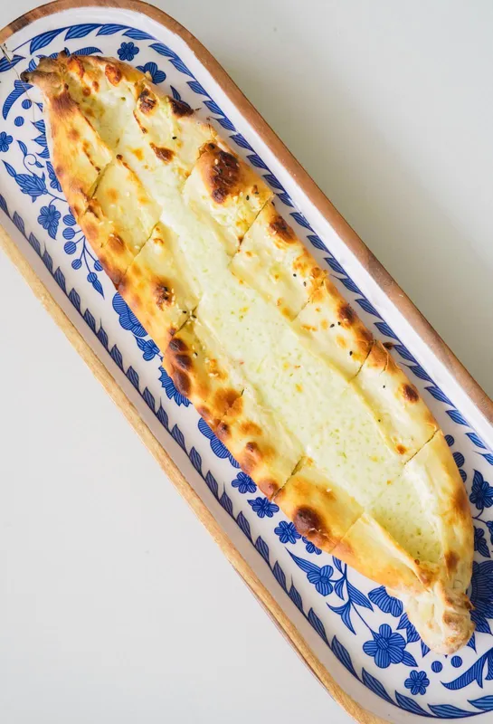 Cheese Pide (Veg)