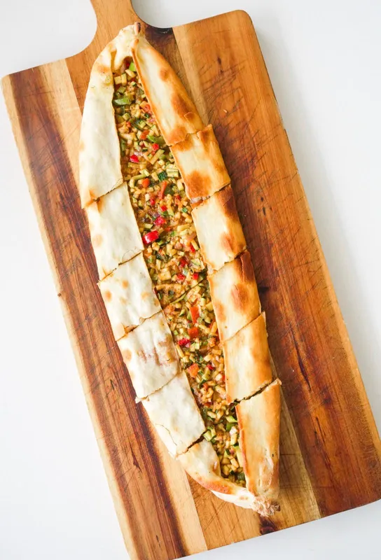 Vegetarian Pide (Veg)