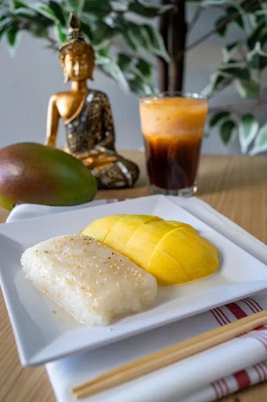 D1. Mango & Sticky Rice