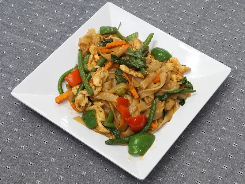 P9. Drunken Noodles