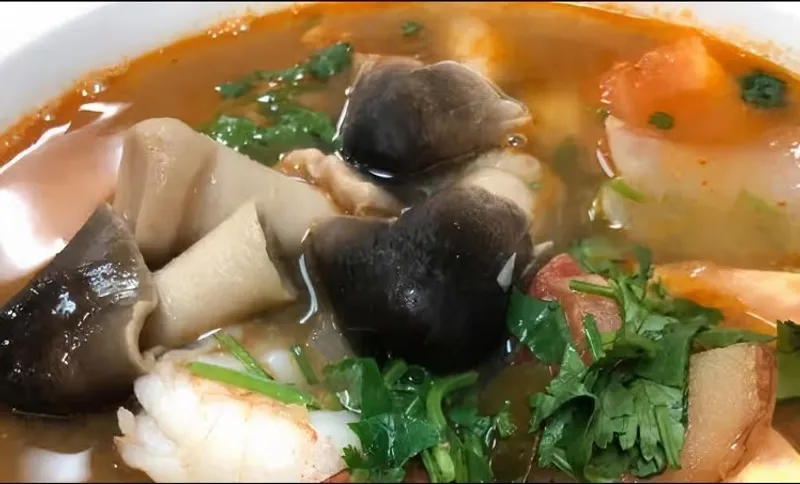 T1. Tom Yom Soup