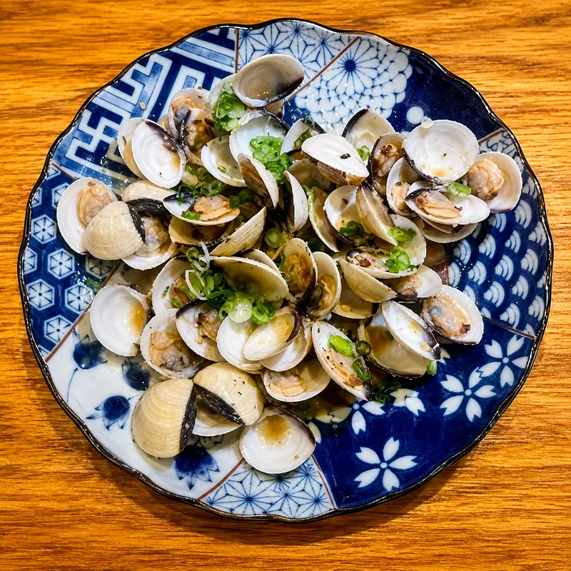 Sakamushi Or Garlic Asari