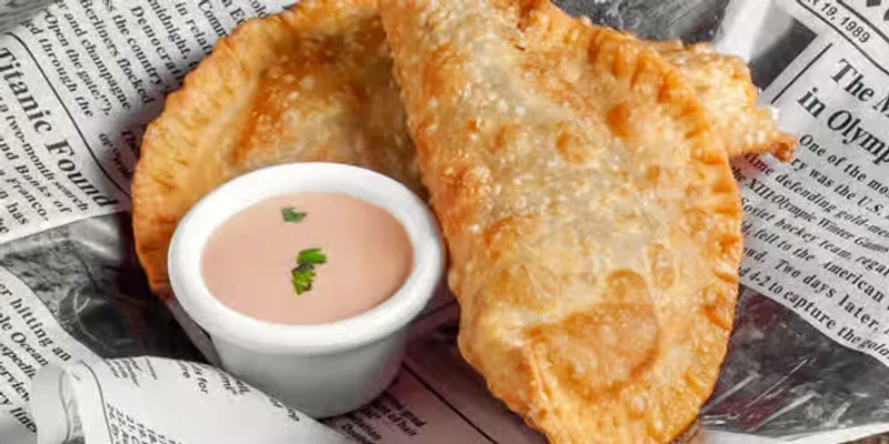 Empanada (Pollo / Chicken)