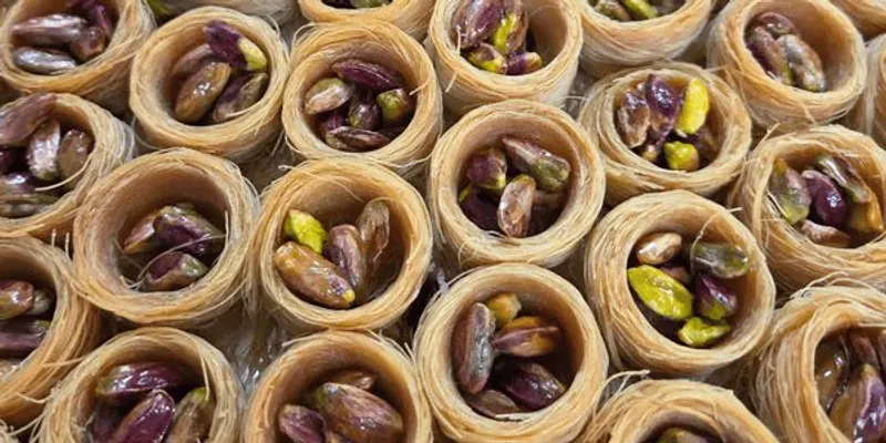 1/2 Lbs Birds Nest Pistachio Dessert