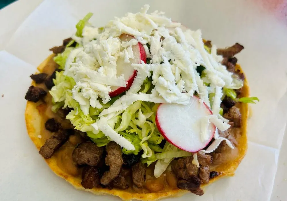 Banner Image of food available through quick and reliable food delivery.