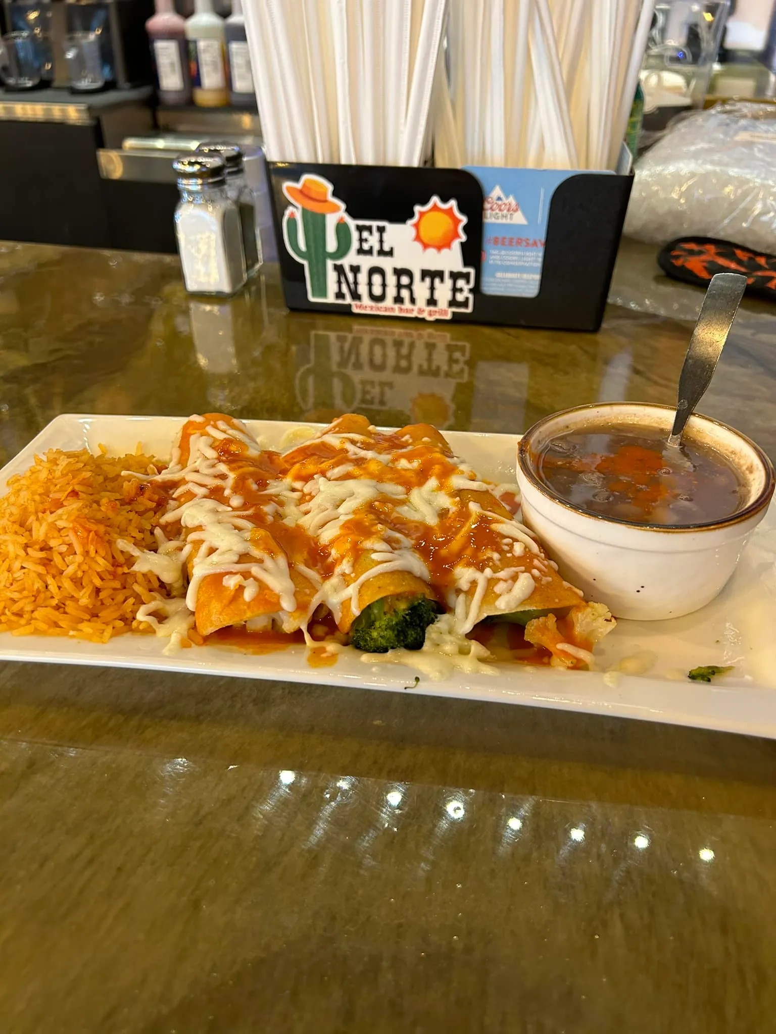 Mobile Banner Image of food from a top-rated restaurant for home delivery.