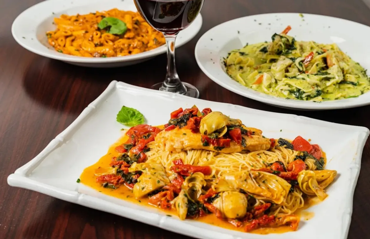 Banner Image of food from a popular restaurant delivering online.