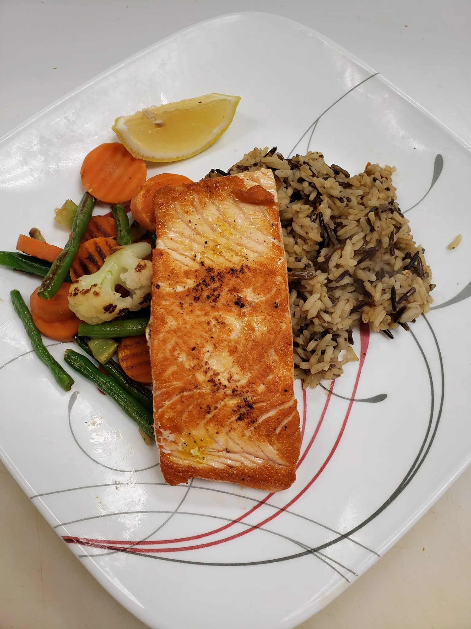 Banner Image of food from a premium restaurant offering fast delivery.