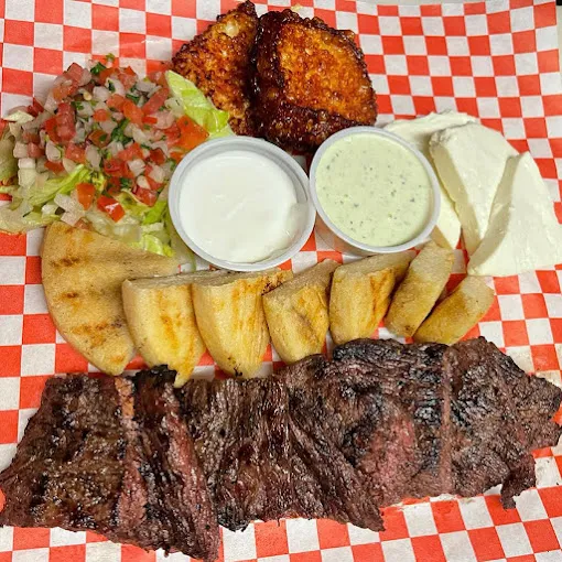 Gallery Image of food from a top-rated restaurant for home delivery.6