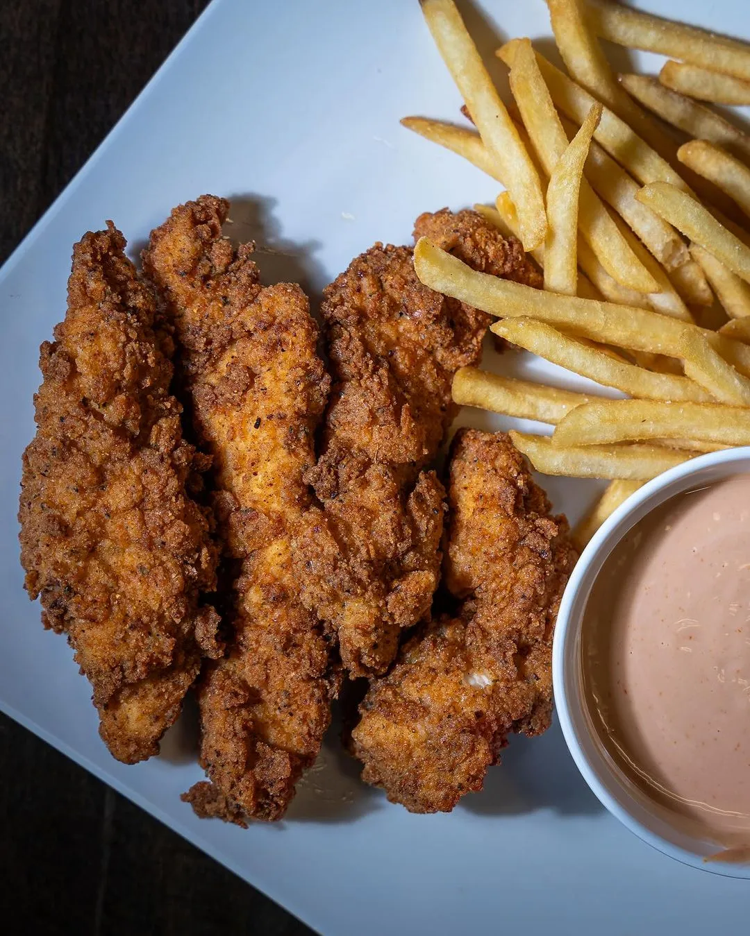 Banner Image of food from a top-rated restaurant for home delivery.