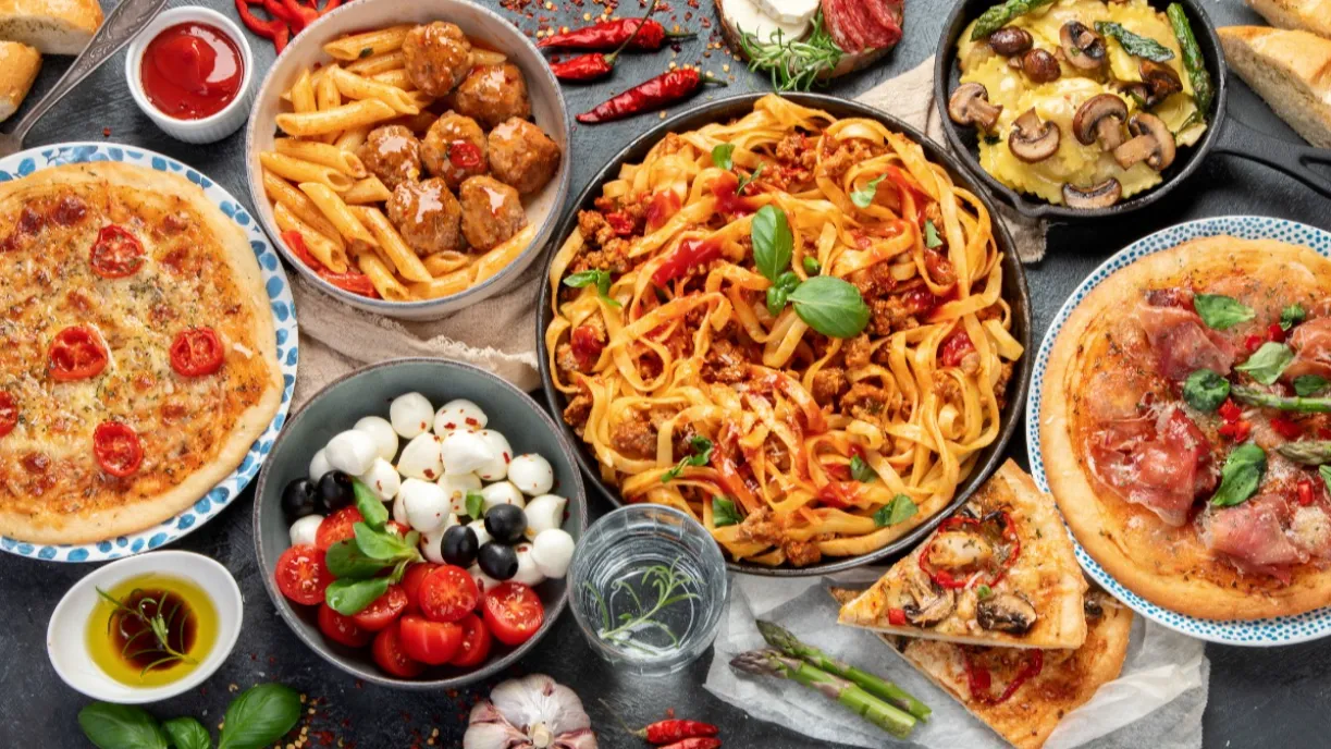 Banner Image of food served with doorstep delivery from a leading restaurant.
