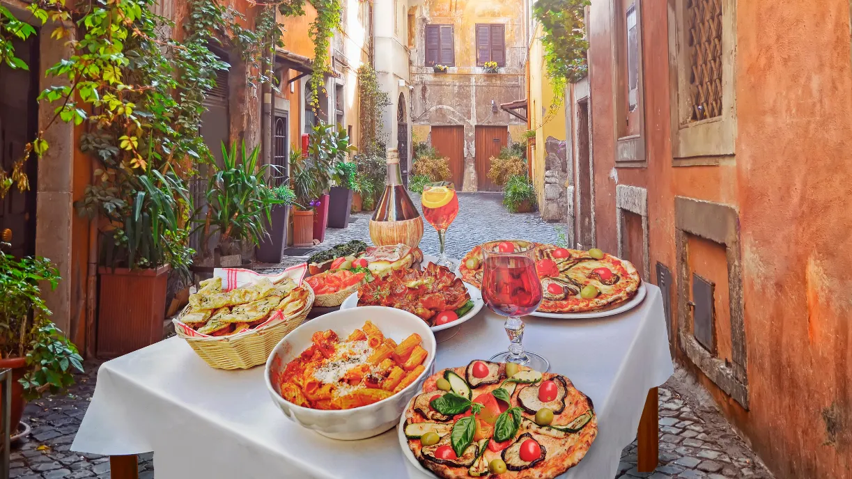 Banner Image of food served fresh by the best online delivery service.