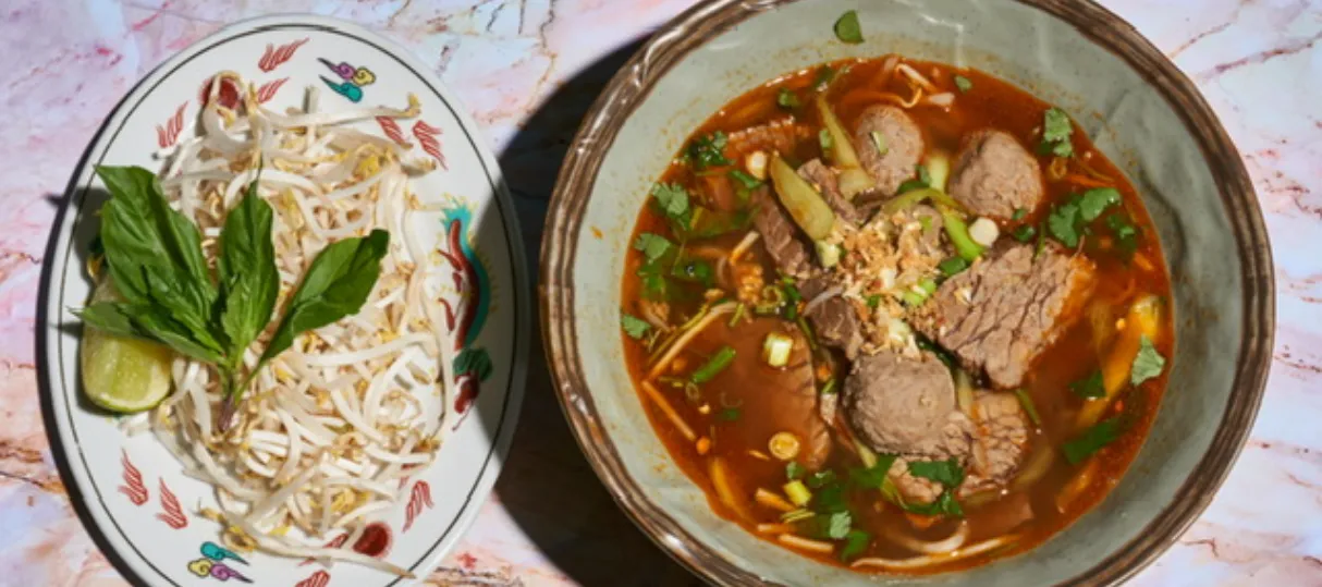 Banner Image of food offered by a reliable online food delivery restaurant.