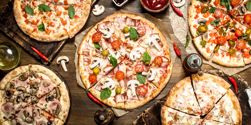 Banner Image of food from a popular restaurant delivering online.