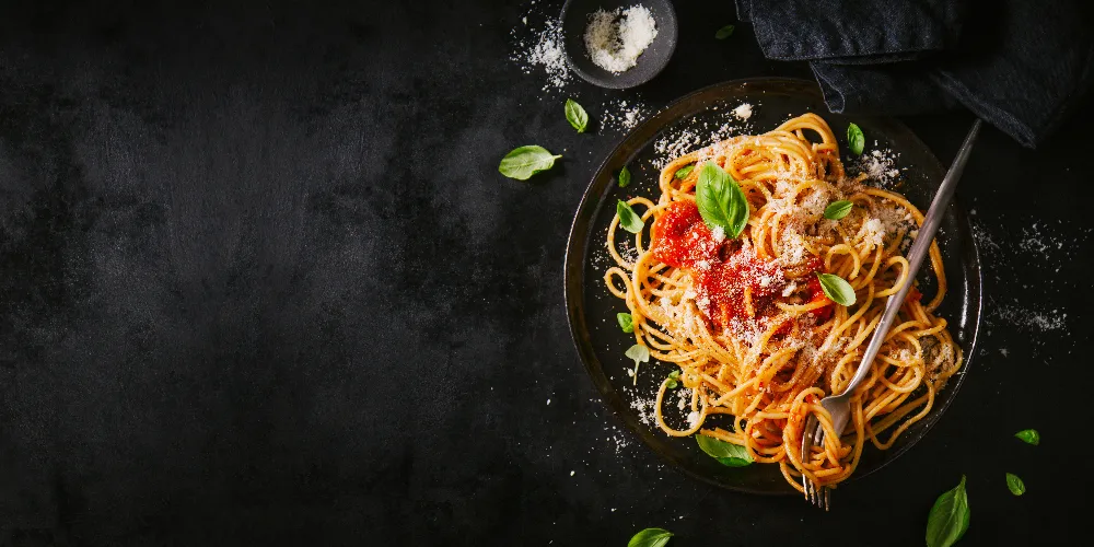 Banner Image of food offered by a reliable online food delivery restaurant.