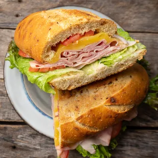 Gallery Image of food delivered by the best food delivery restaurant.3