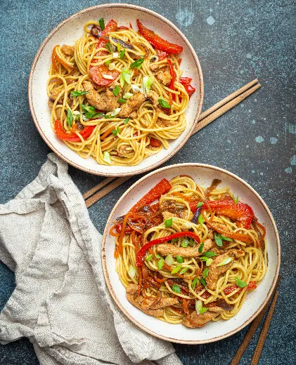 Banner Image of food served with doorstep delivery from a leading restaurant.