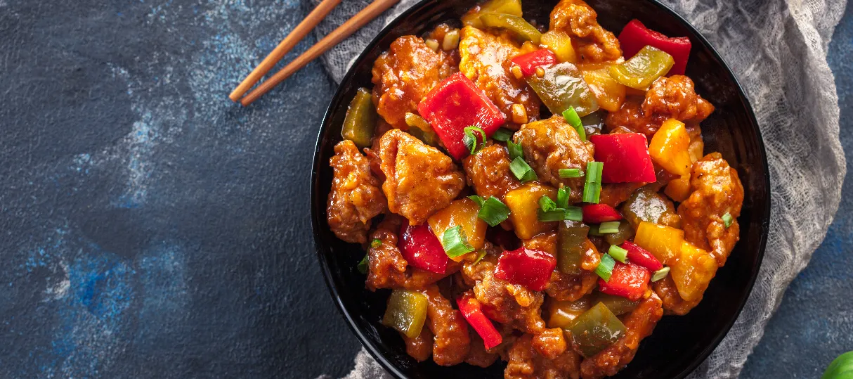 Banner Image of food from a popular restaurant delivering online.