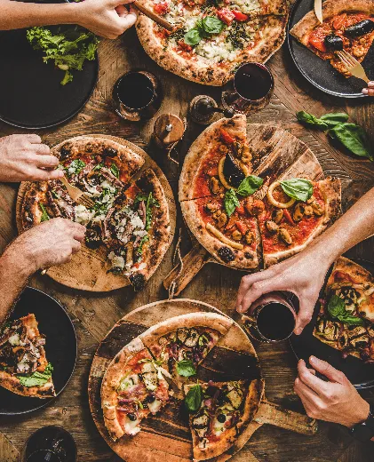 Mobile Banner Image of food served fresh by the best online delivery service.