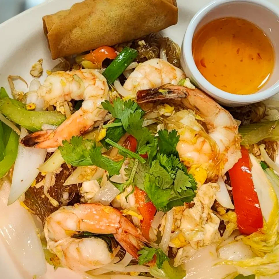 Inside the Hongthong Thai & Boba Tea kitchen - Freshly prepared Laotian,Thai for online ordering.