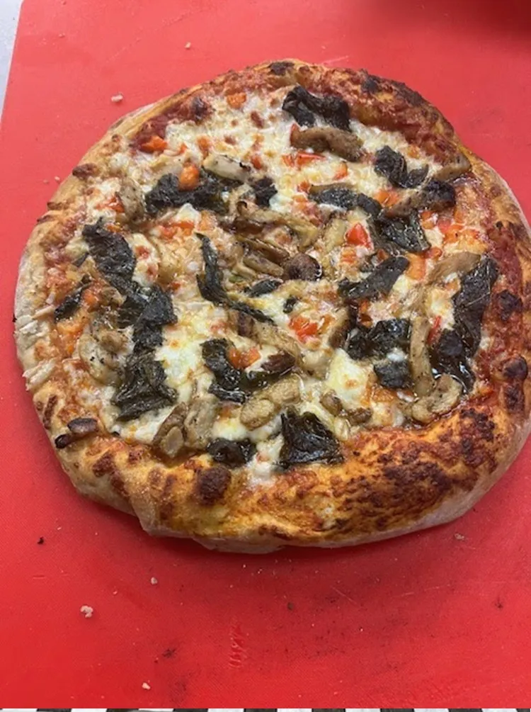 Premium American,Pizza,Soulfood meals - Soul Circles Pizza Kitchen Duncanville featured menu items.