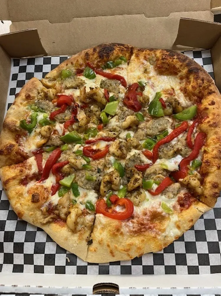 American,Pizza,Soulfood favorites prepared for easy online ordering and pickup.