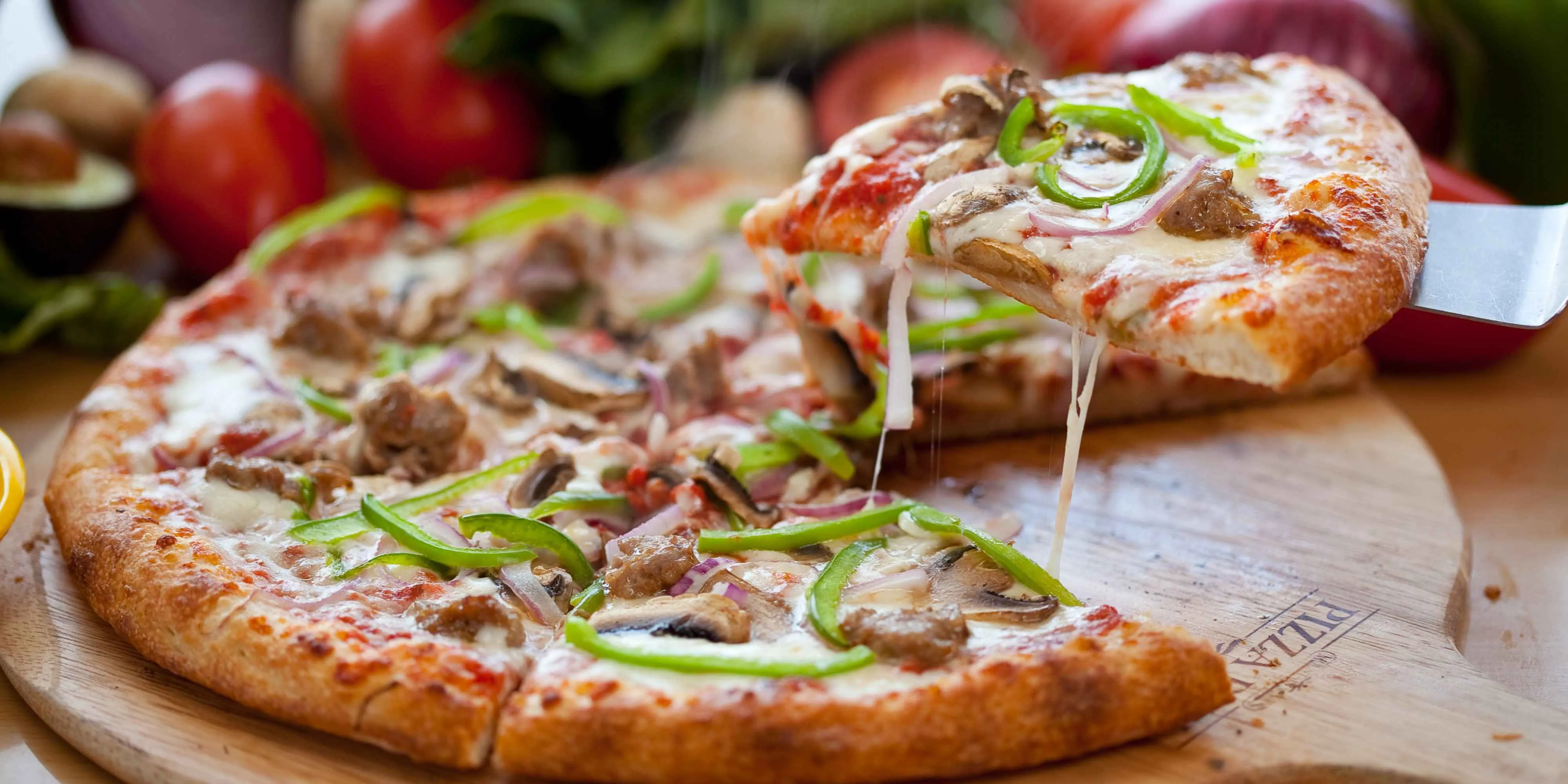 Hello PIZZAS & WINGS banner