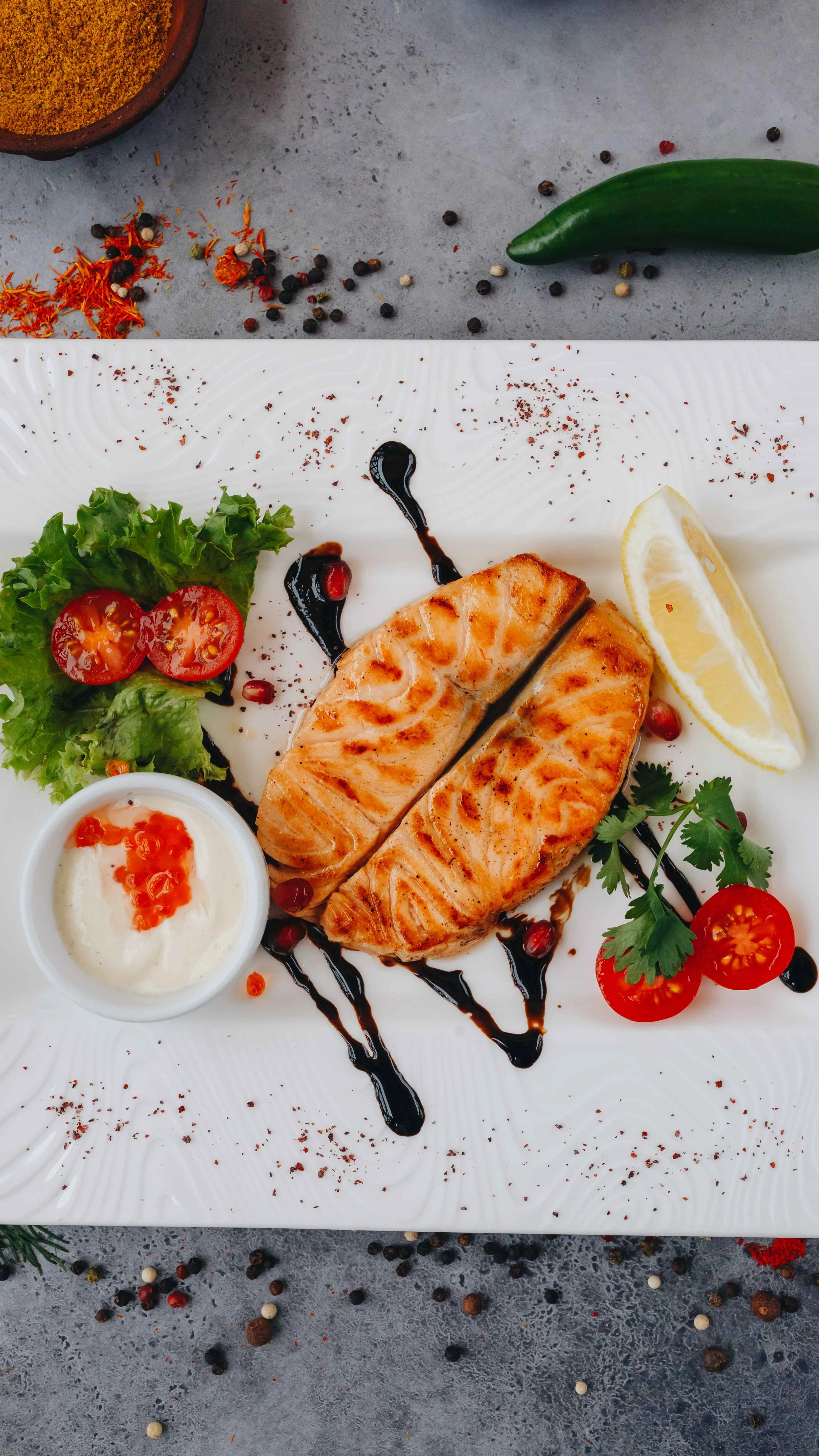 Mobile Banner Image of food offered by a reliable online food delivery restaurant.