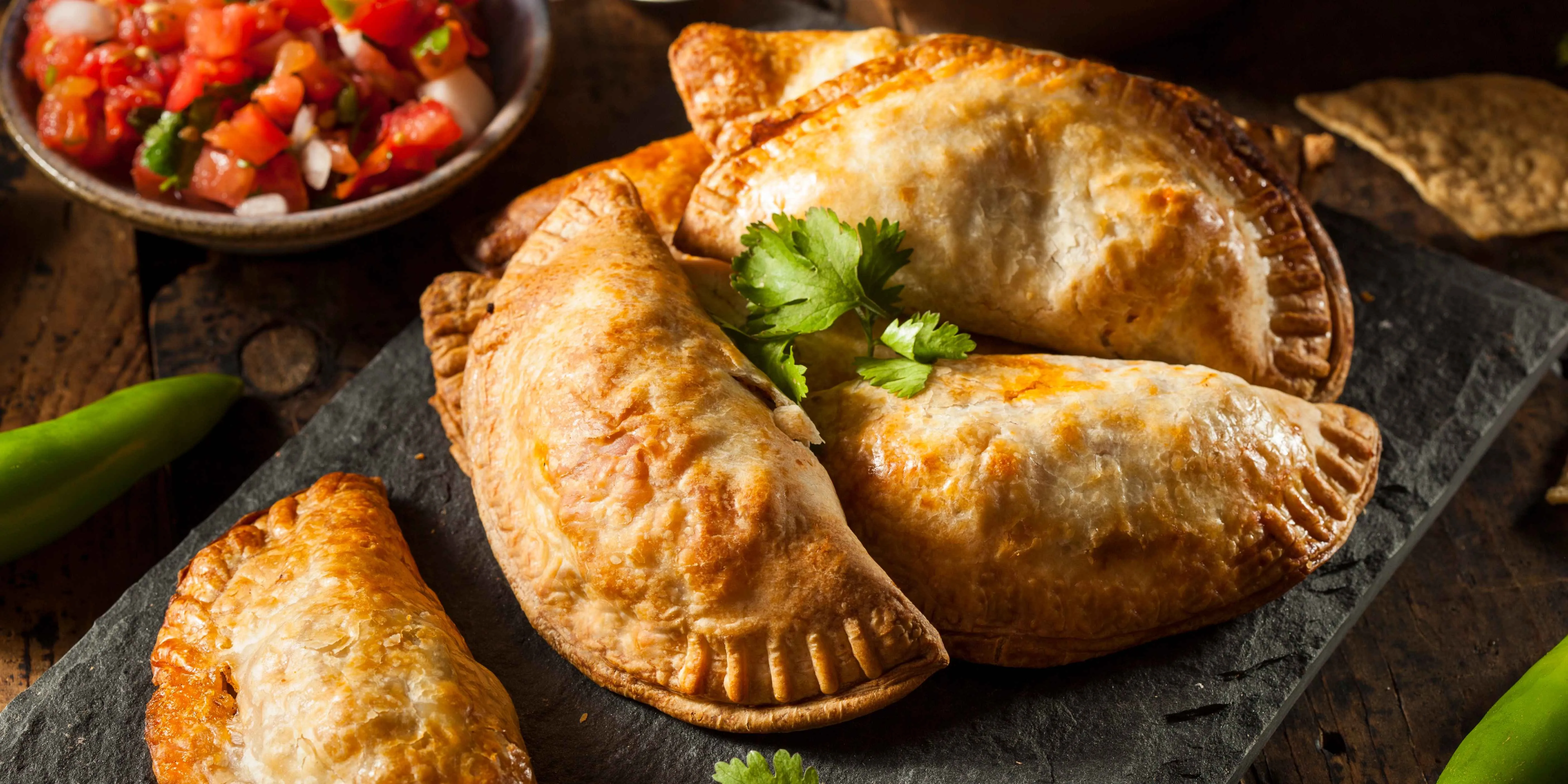 Banner Image of food from a popular restaurant delivering online.