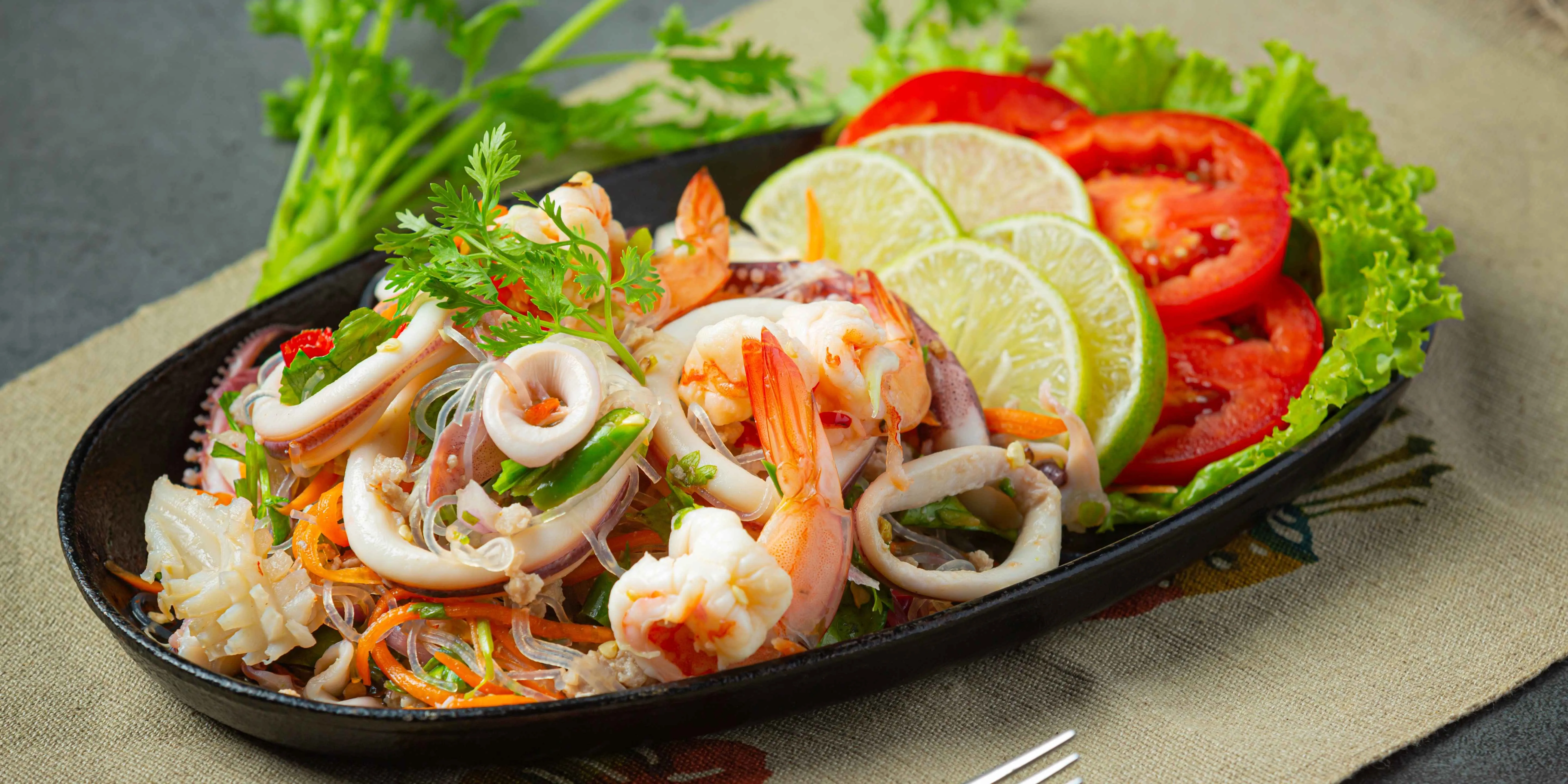 Banner Image of food provided by the best restaurant for takeaway and delivery.