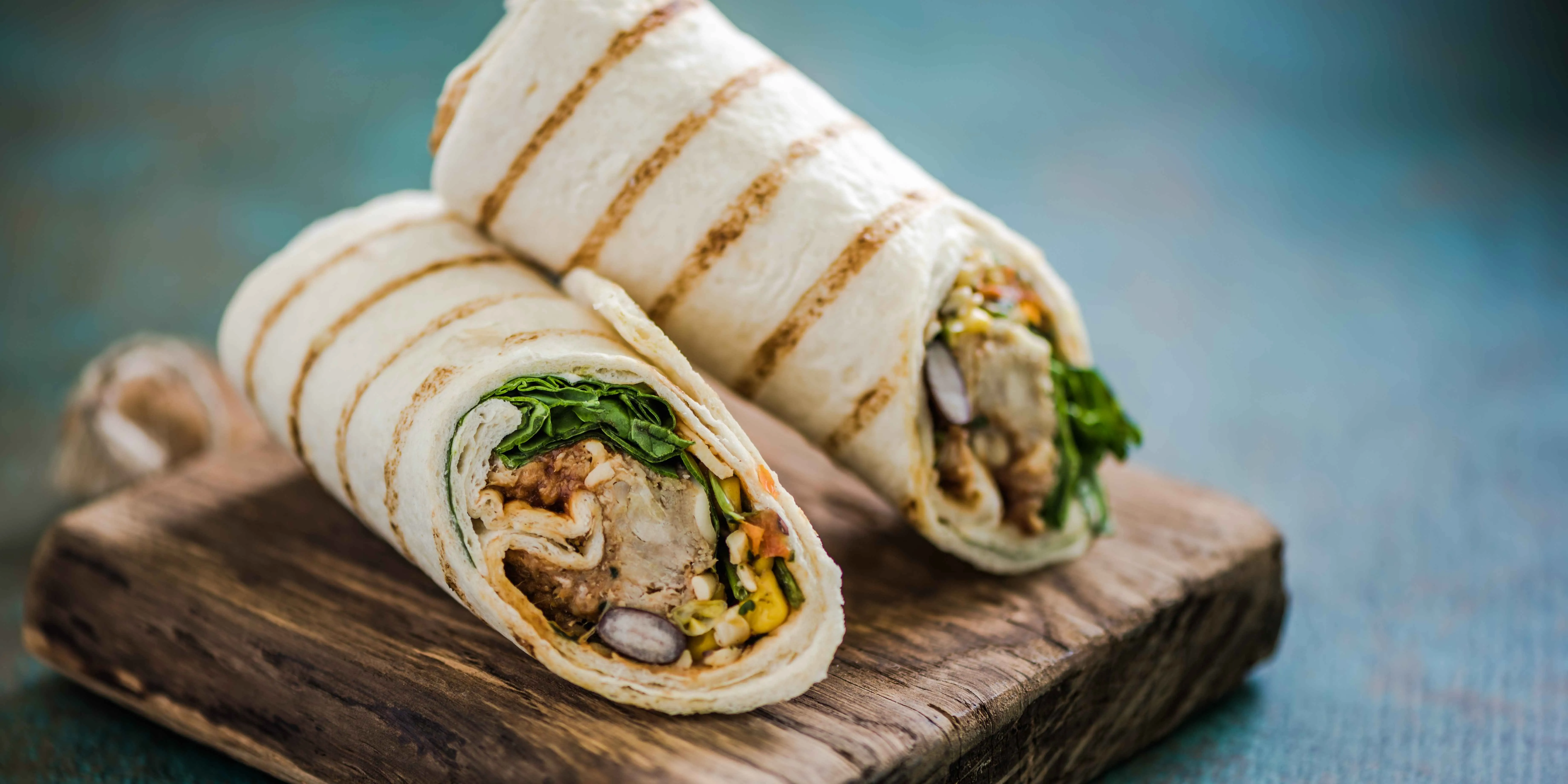 Banner Image of food offered by a reliable online food delivery restaurant.