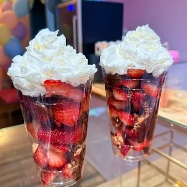 Gallery Image of food from a premium restaurant offering fast delivery.3