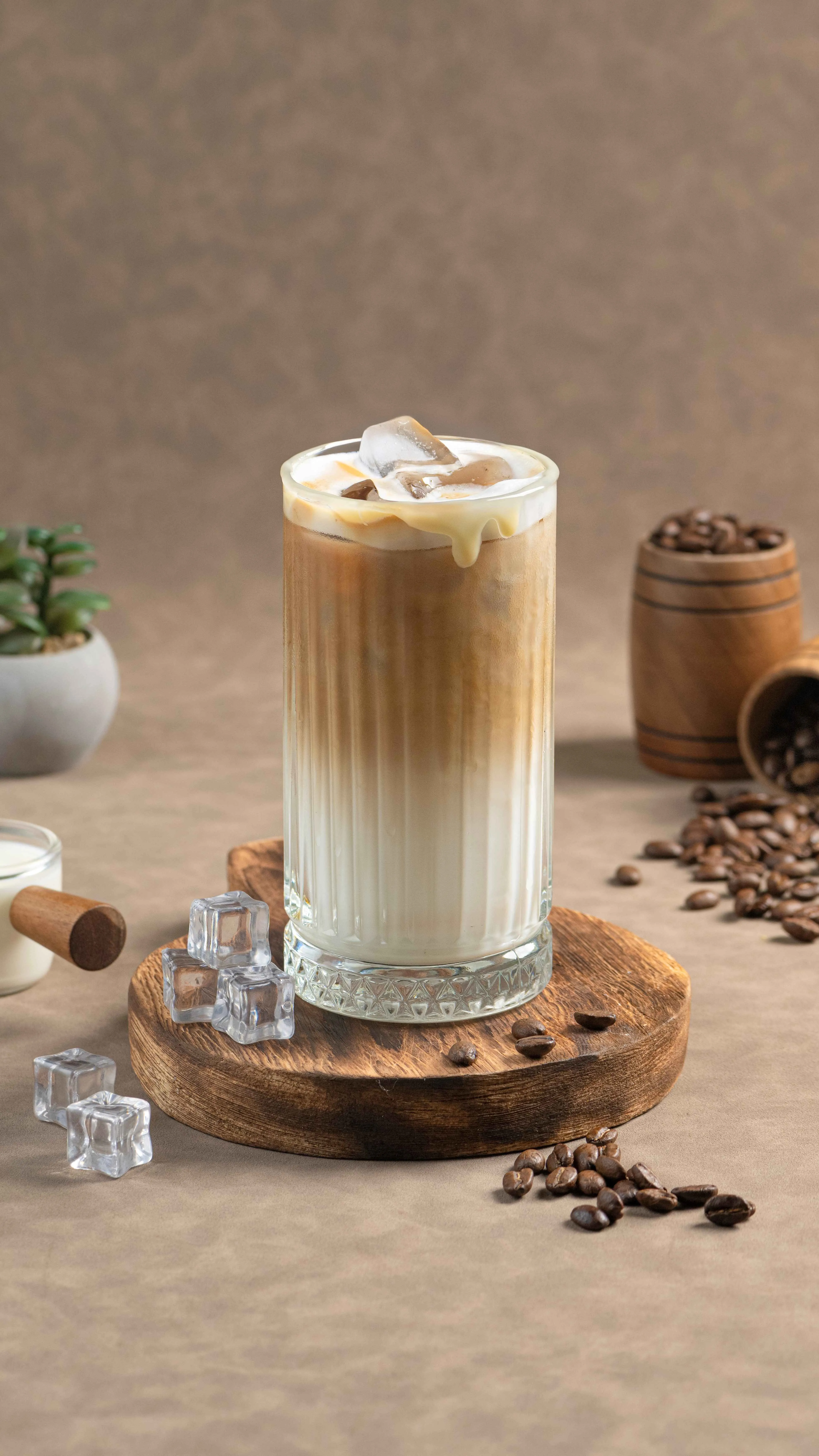 Mobile Banner Image of food available through quick and reliable food delivery.2