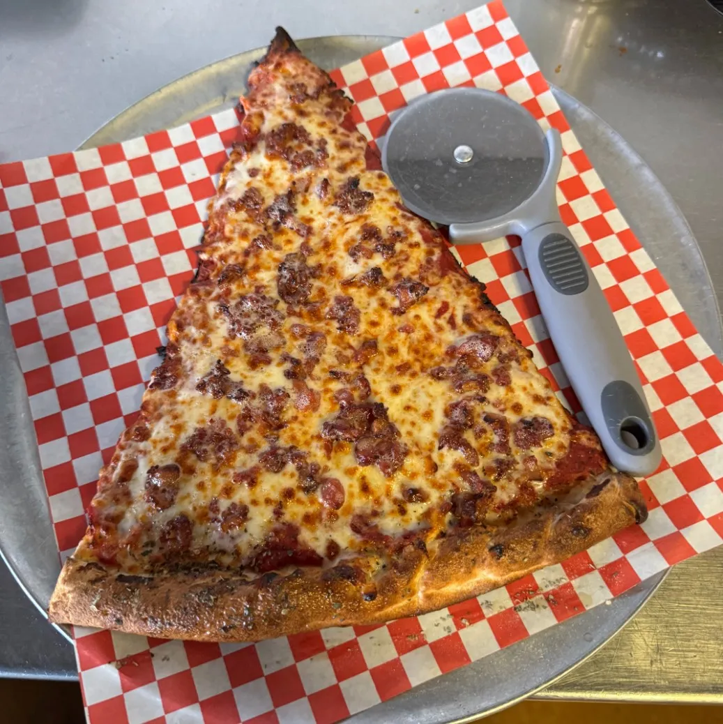 Gallery Image of food served fresh by the best online delivery service.